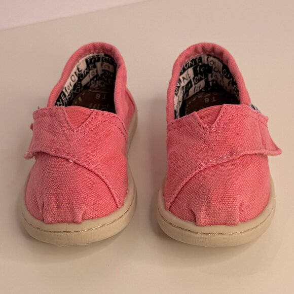 TOMS Child Tiny Alpargata Canvas Loafer Flat Pink Size 6 - Picture 3 of 7